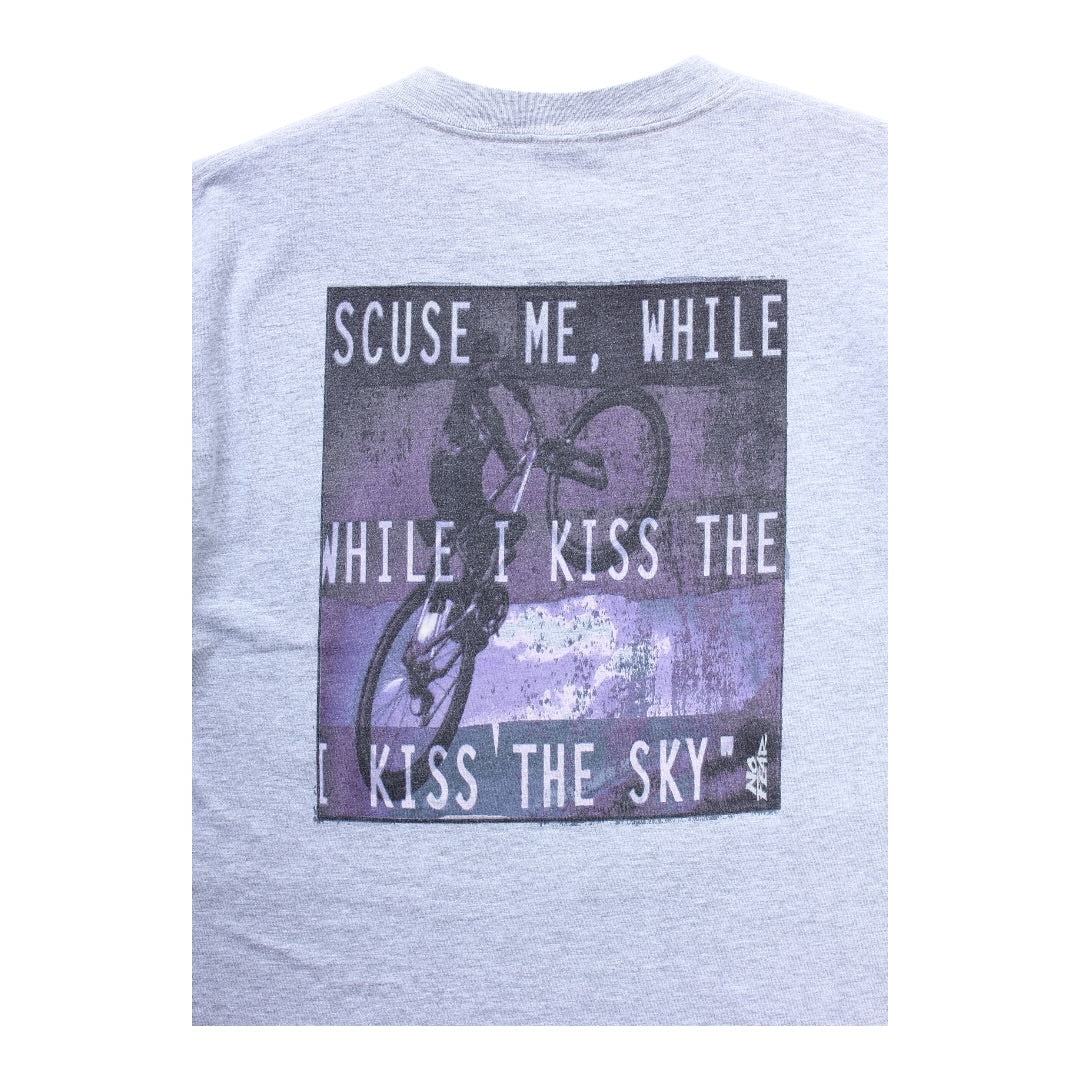 Scuse me while I kiss the sky no fear tee large