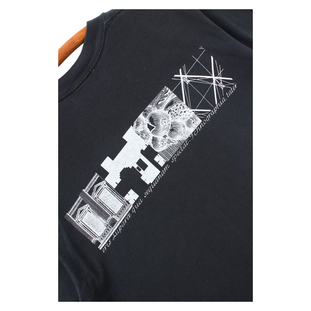 The louvre tee Large