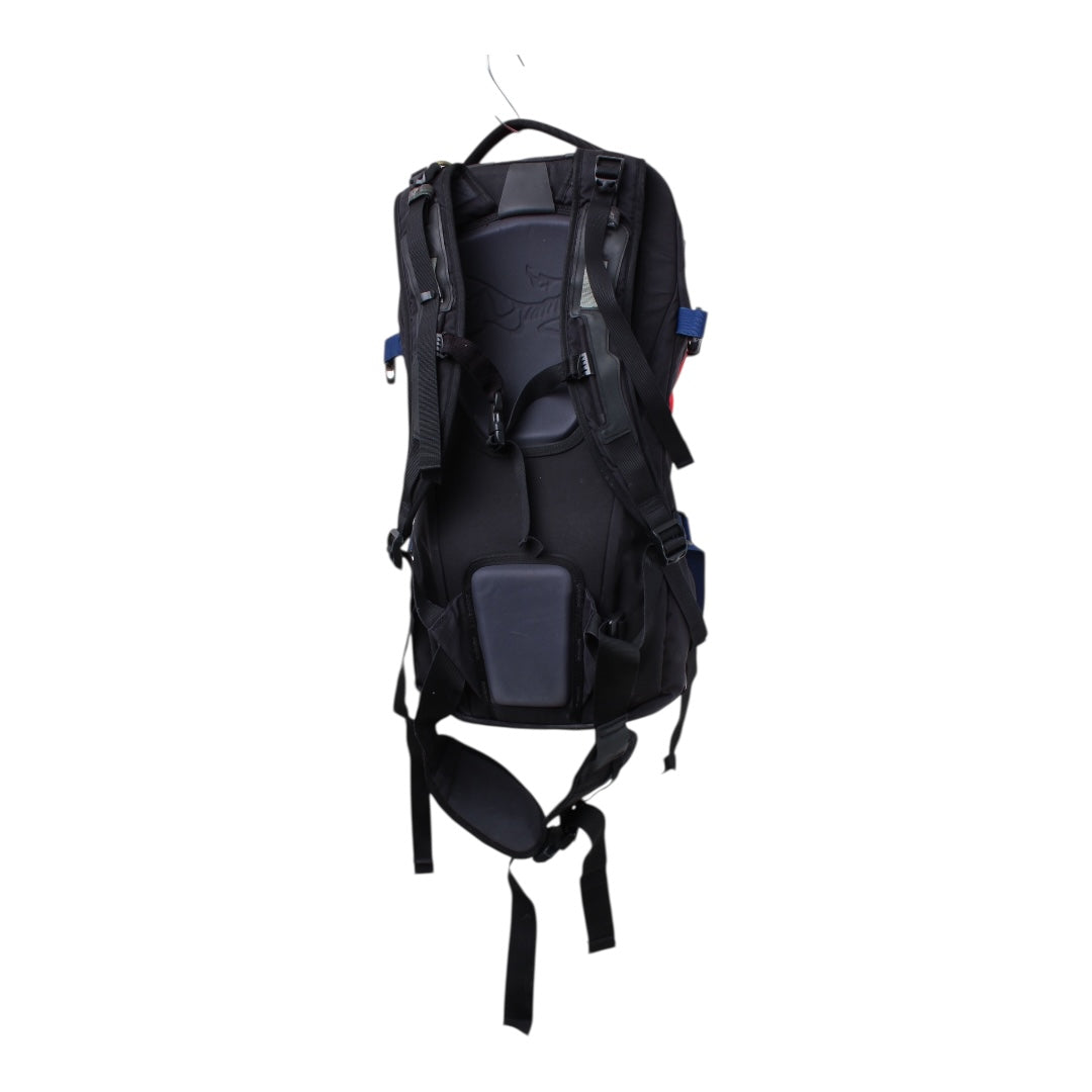 2000s Arc’teryx SILO 30 backpack