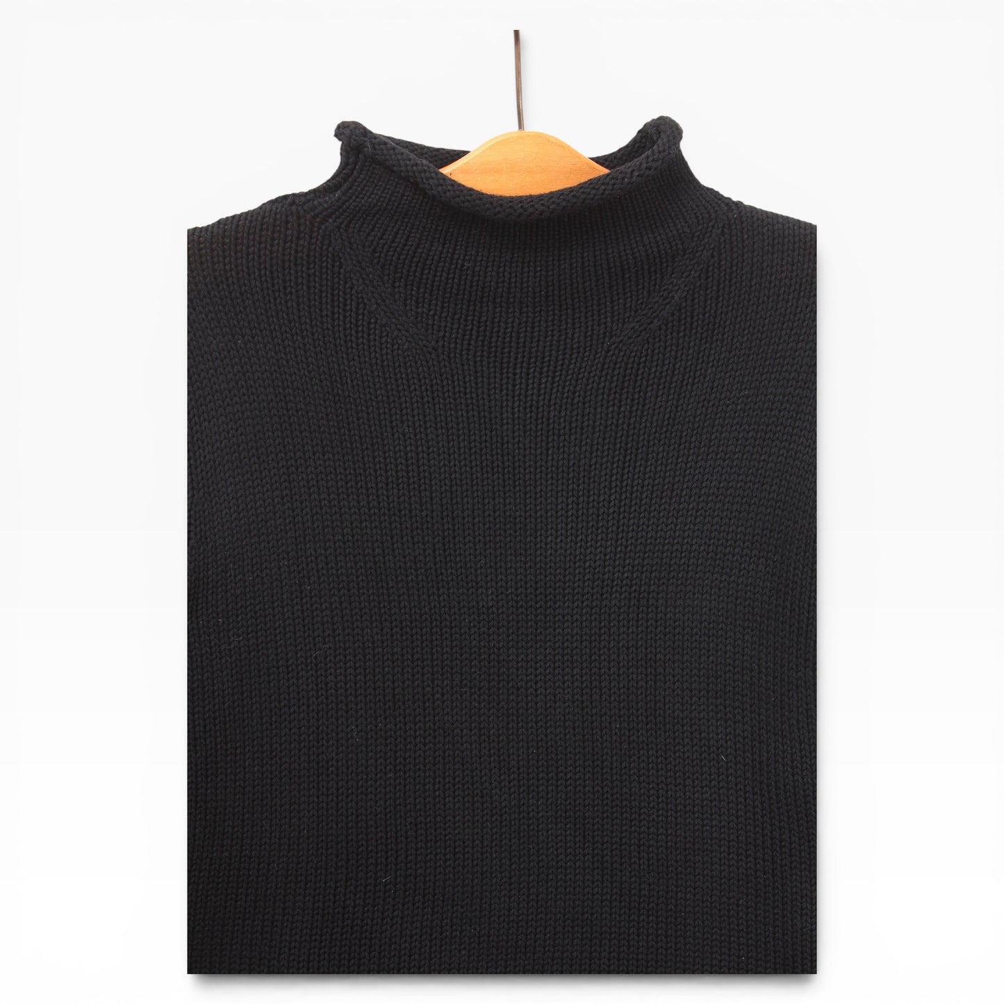 Cotton rollneck sweater. small