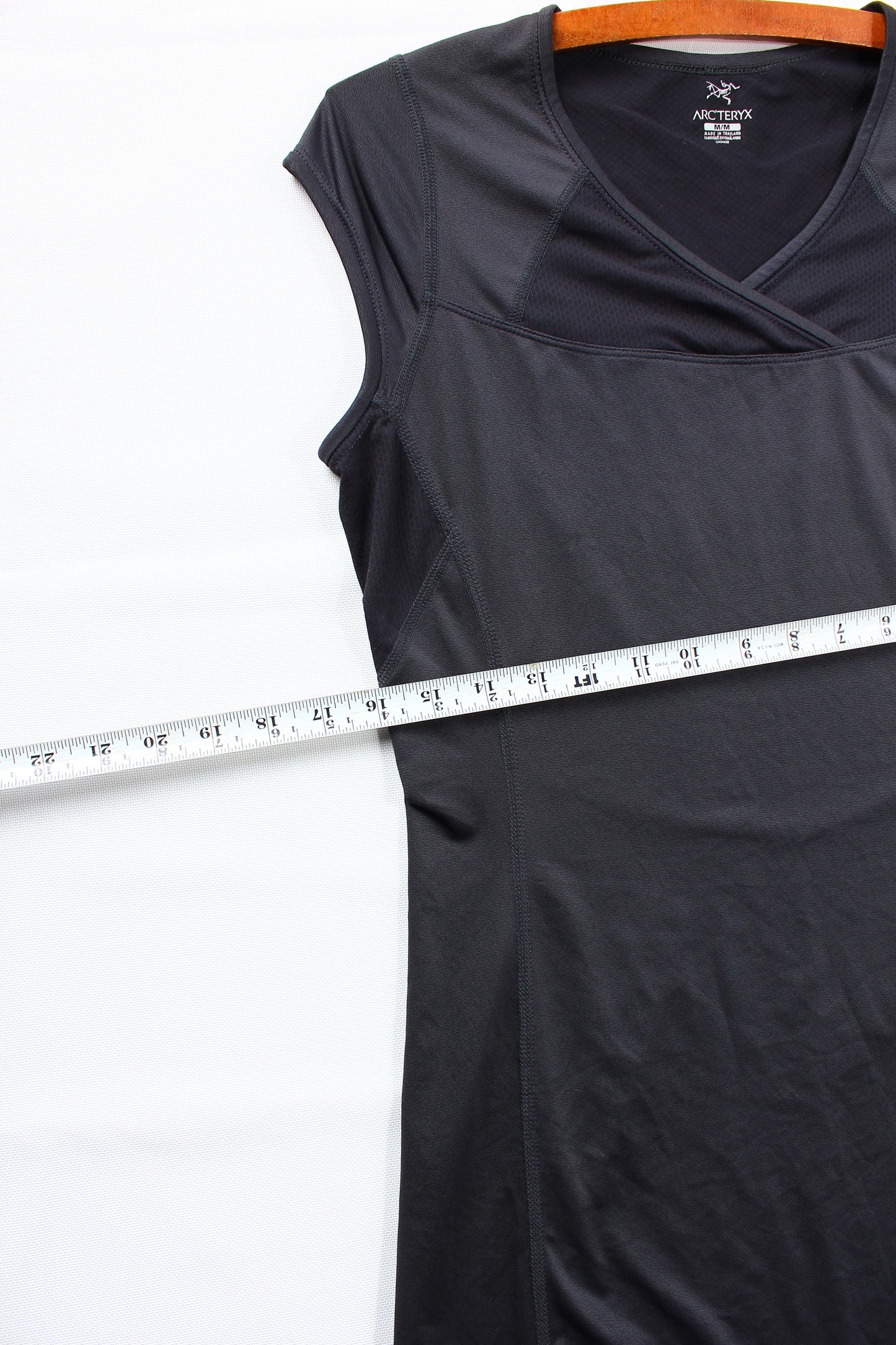 2012 Arc’teryx dress medium