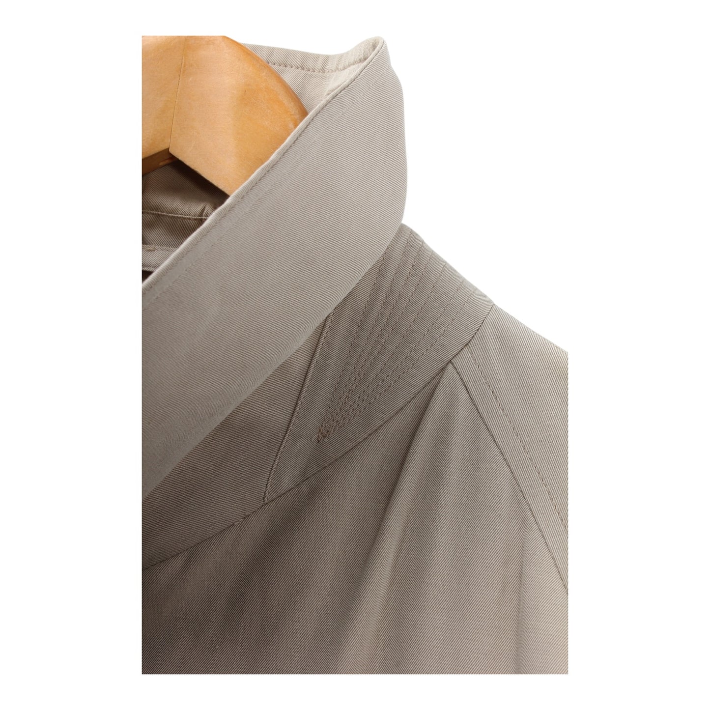 Burberry trench large (48 short)