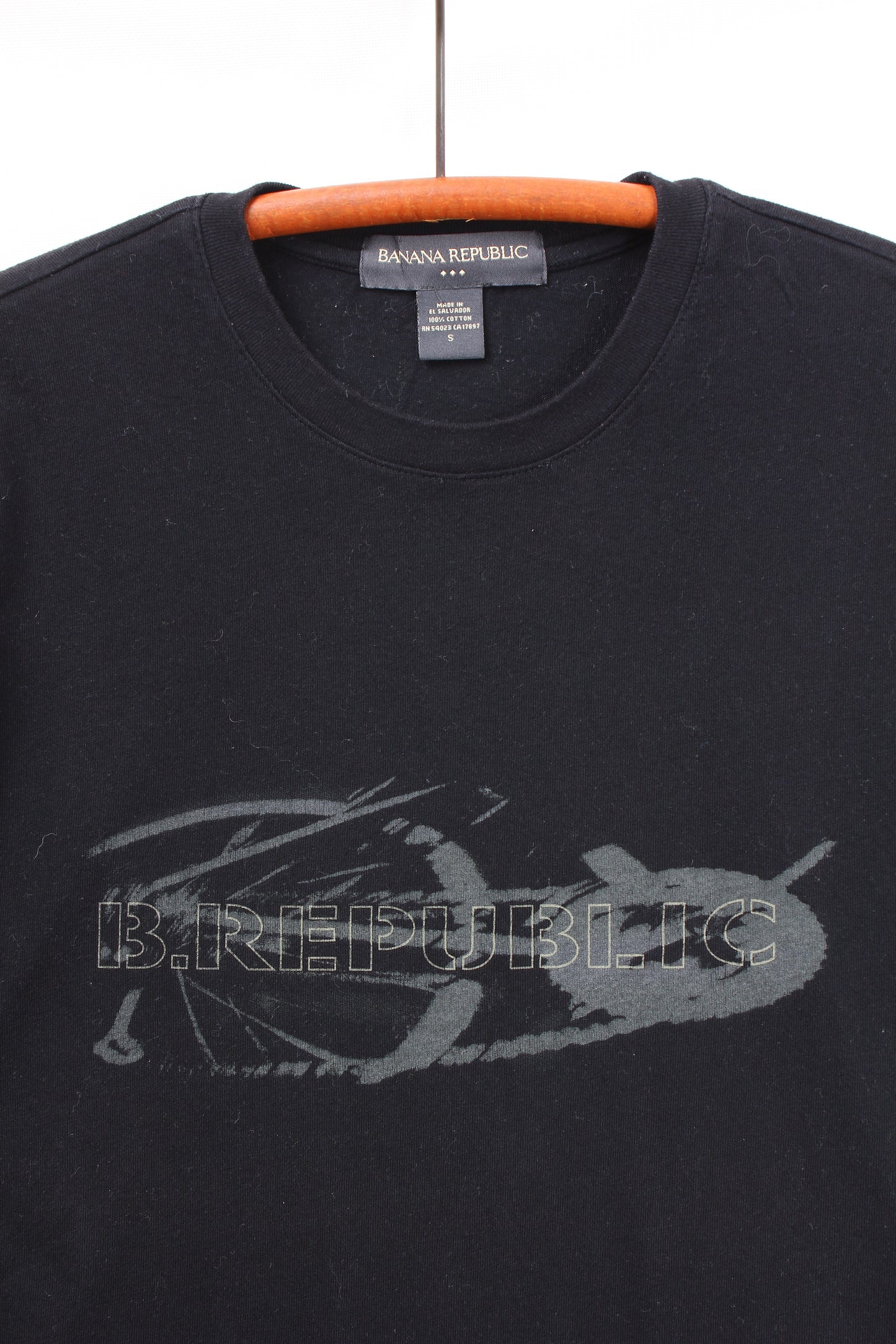 2000s Banana republic bike tee small