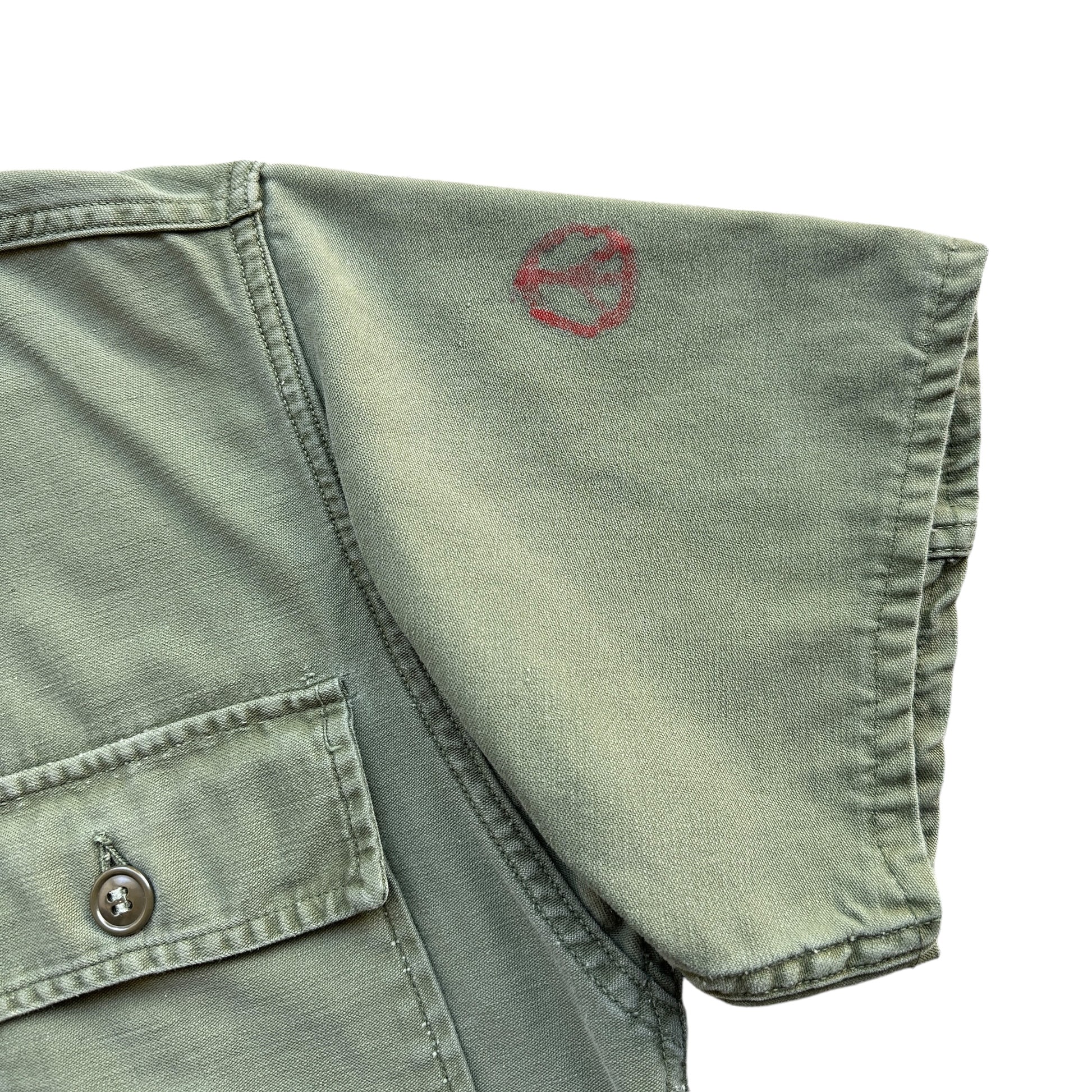 60s Custom peace sign cotton army shirt. vietnam era S/M