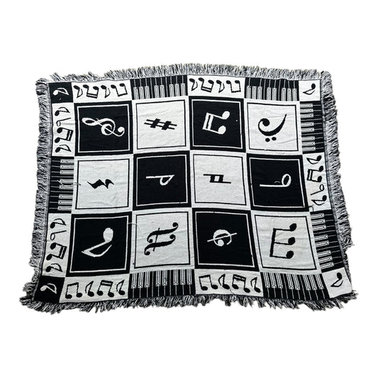 Musical throw blanket 3’x4’