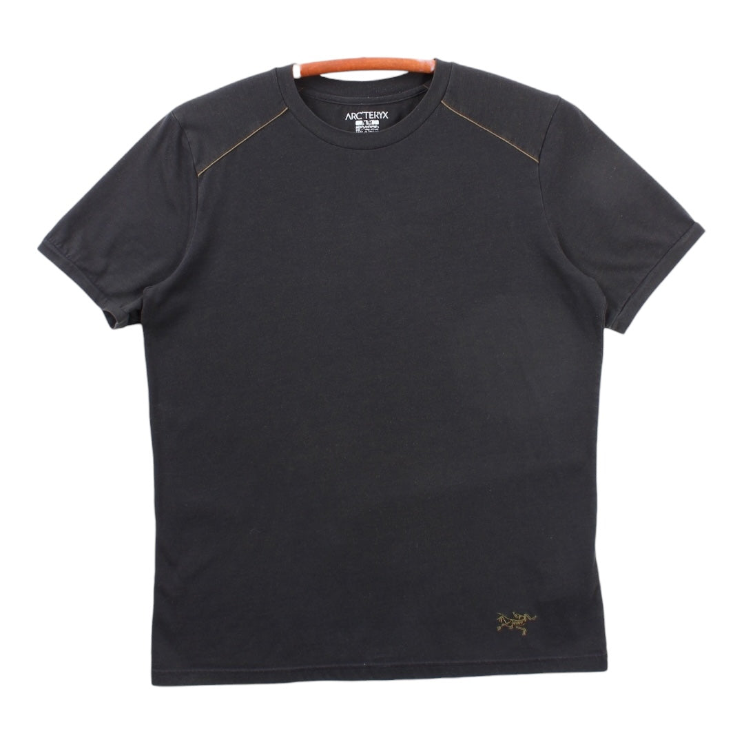 2000s Arc’teryx cotton shirt. embroidered medium