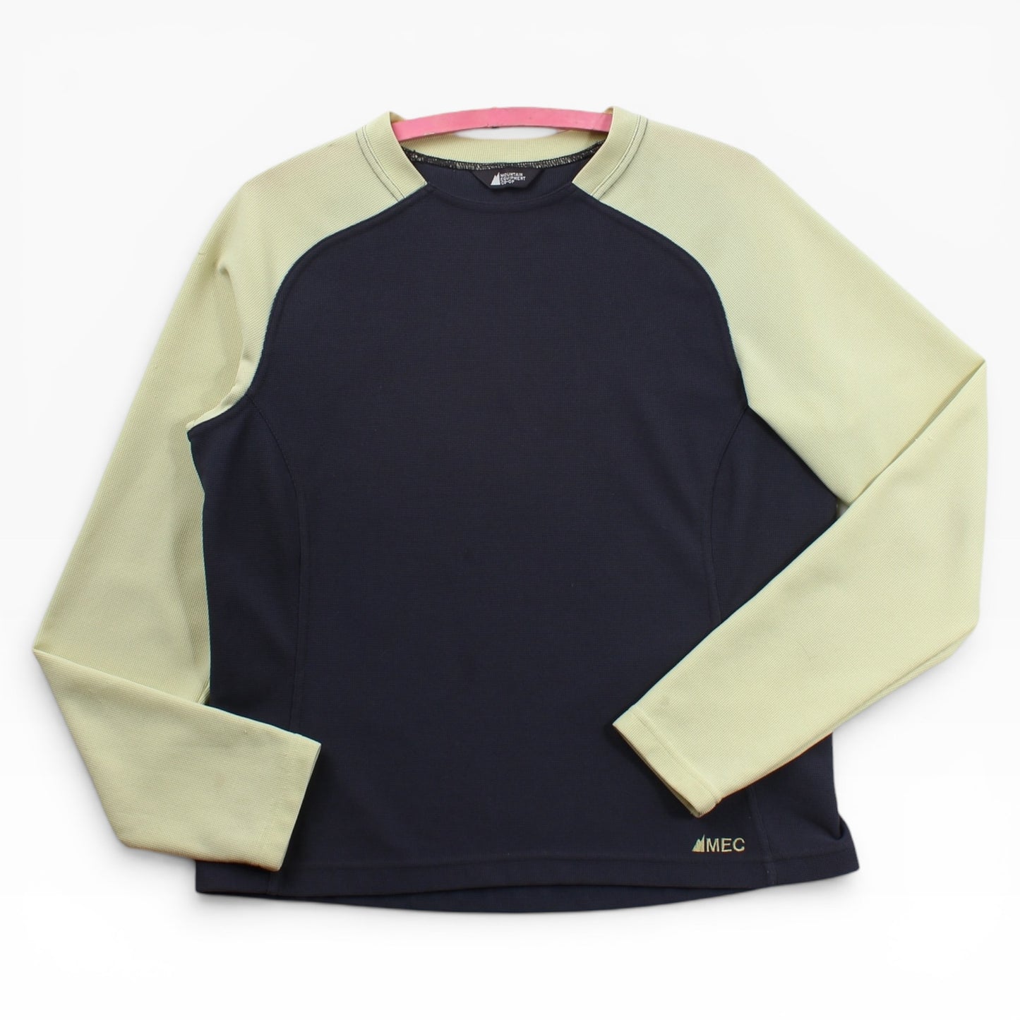 2000s MEC rider shirt small