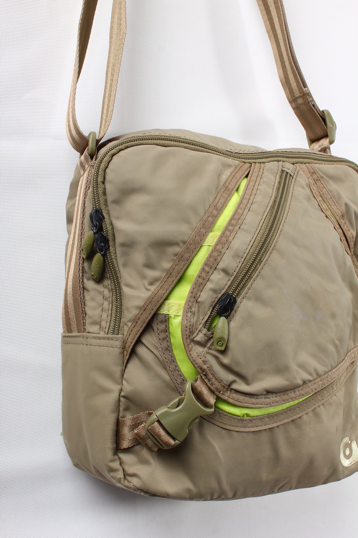 2000s Gravis sidebag
