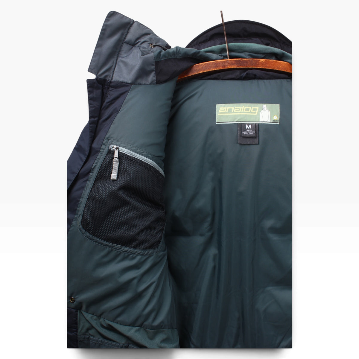 Burton analog Year 1 “6/4 down jacket” Medium