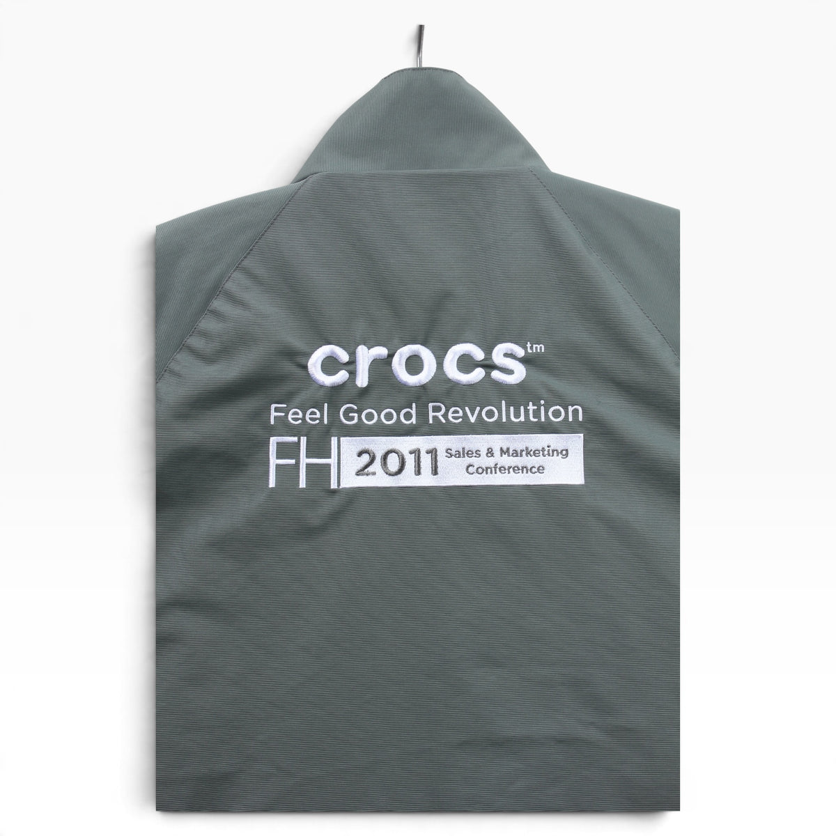 2011 Crocs jacket feel good revolution M/L