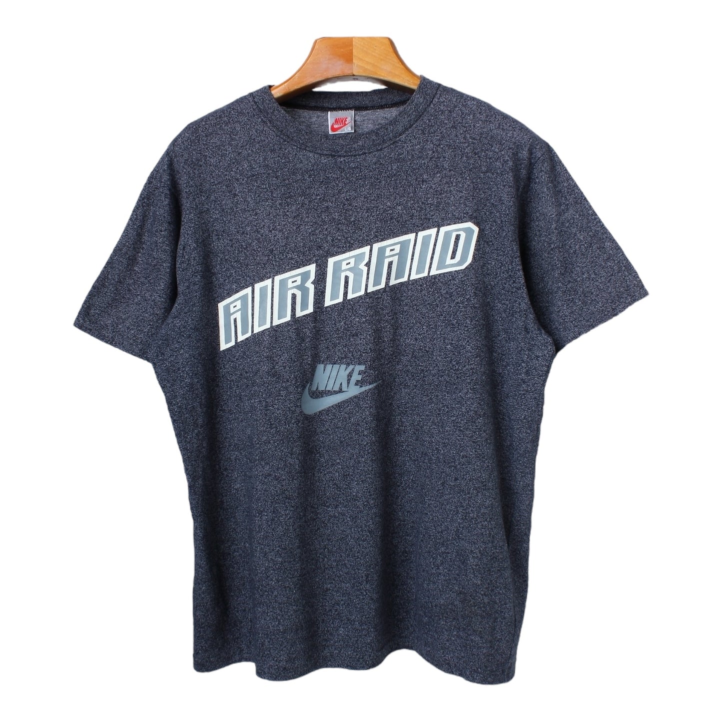 90s nikee raid tee large