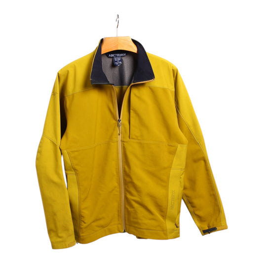 2003 Arc’teryx dark citrus softshell large