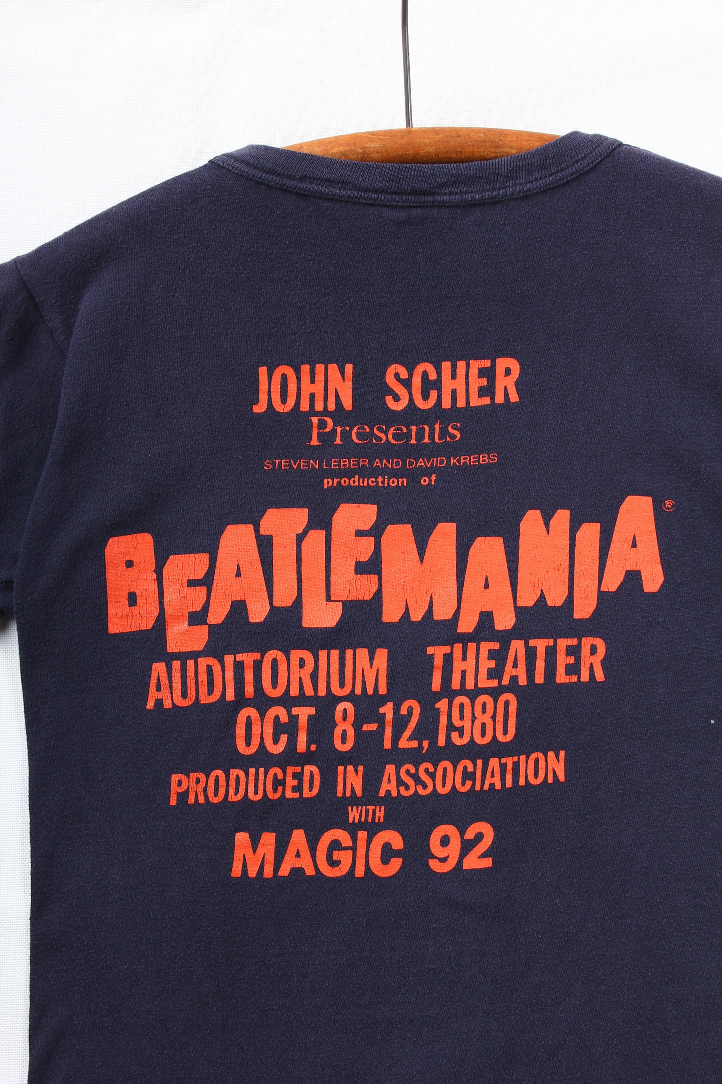 1980 Beatlemania tee magic 92fm Small