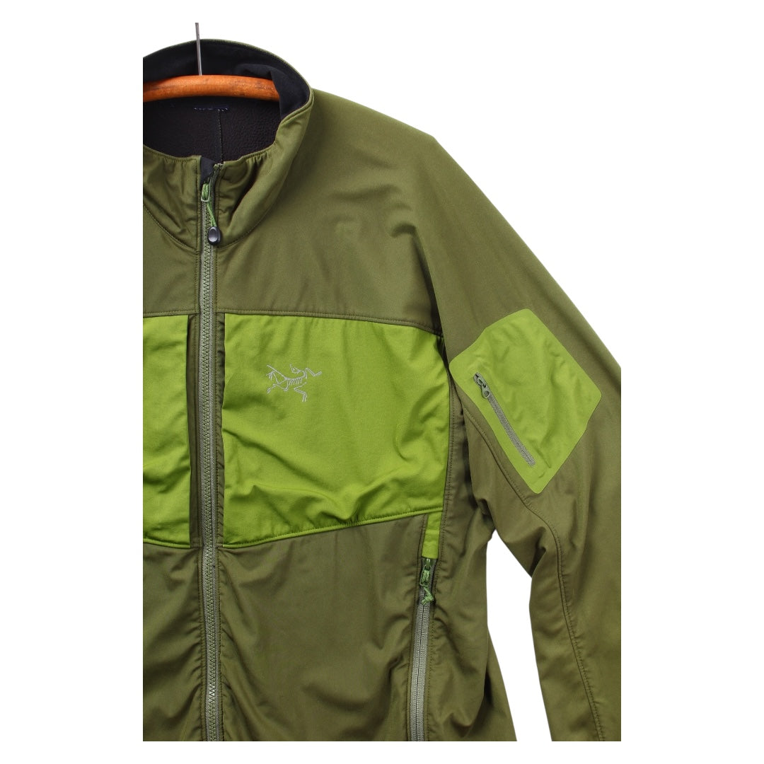 2006 Arc’teryx softshell jacket large