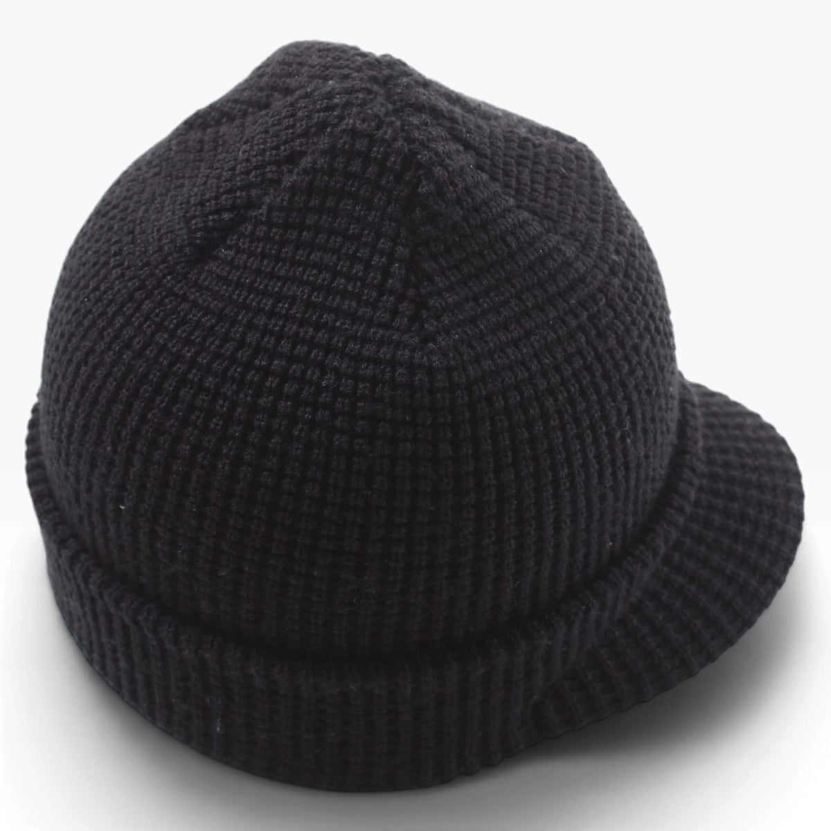 2000 Volcom brimmed beanie