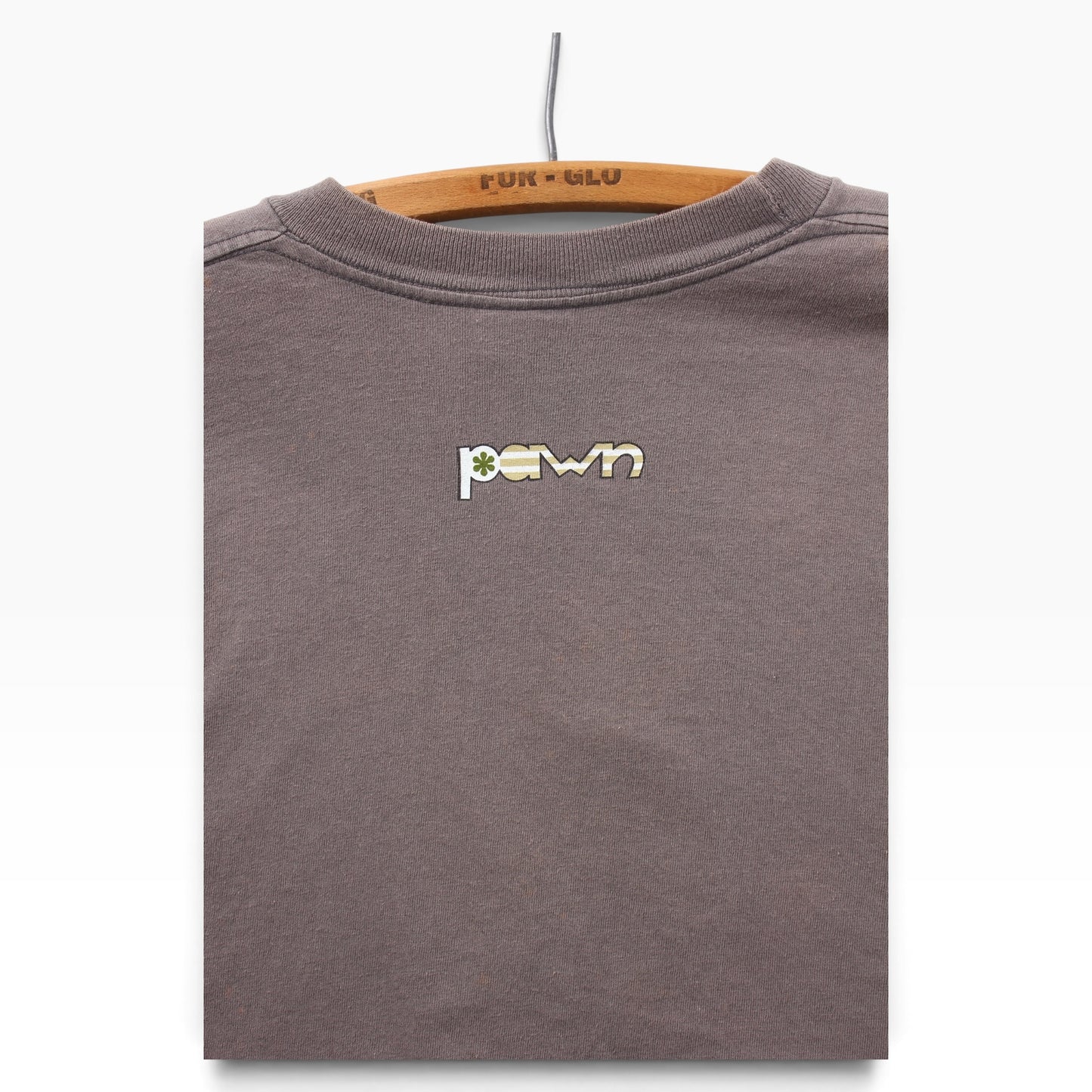 90s Pawn rollerblading bergeron tee medium