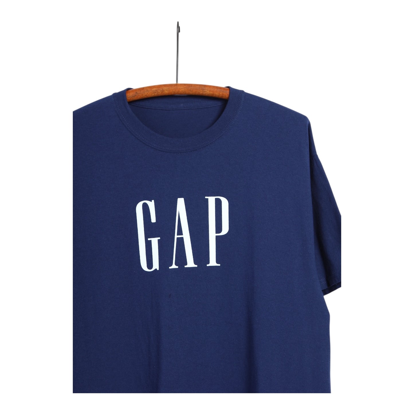 GAP holiday crew tee medium