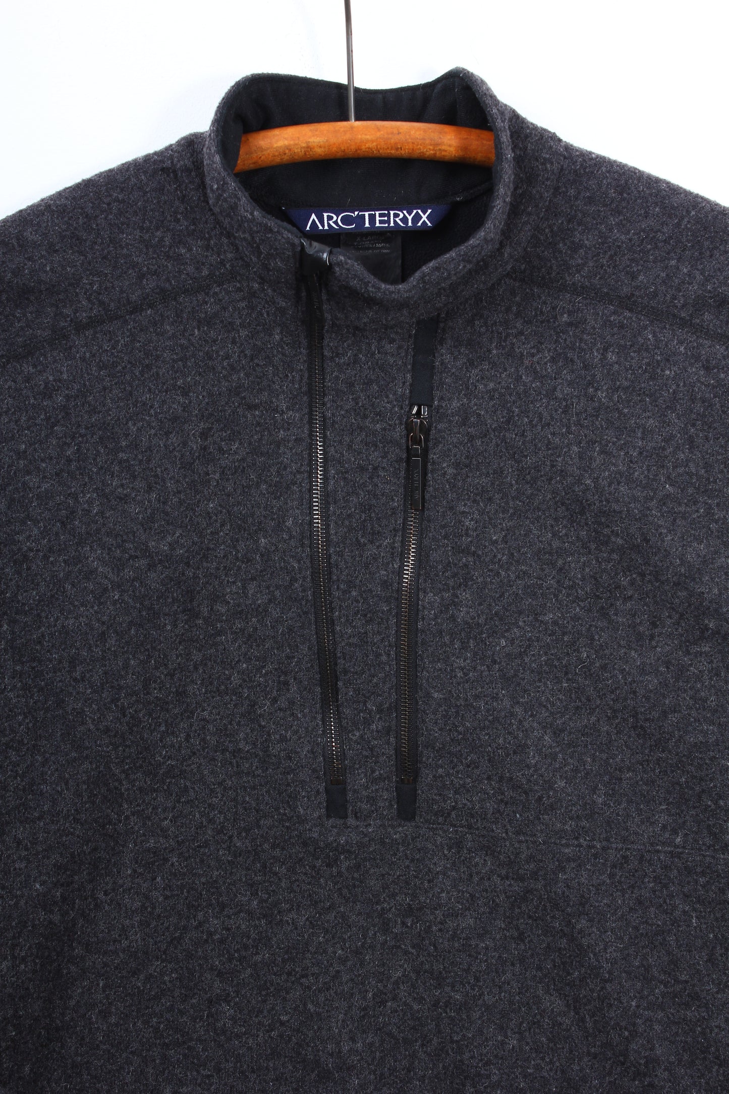 2000s Arc’teryx wool pullover XL