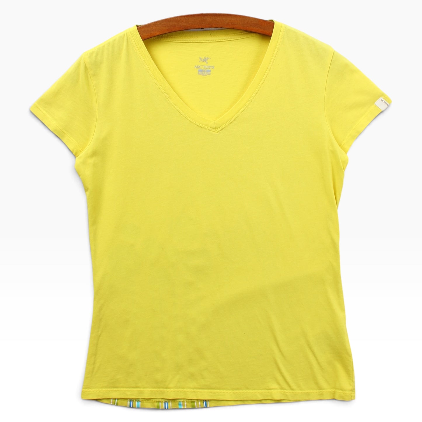 2000s Arc’teryx women’s tee Small