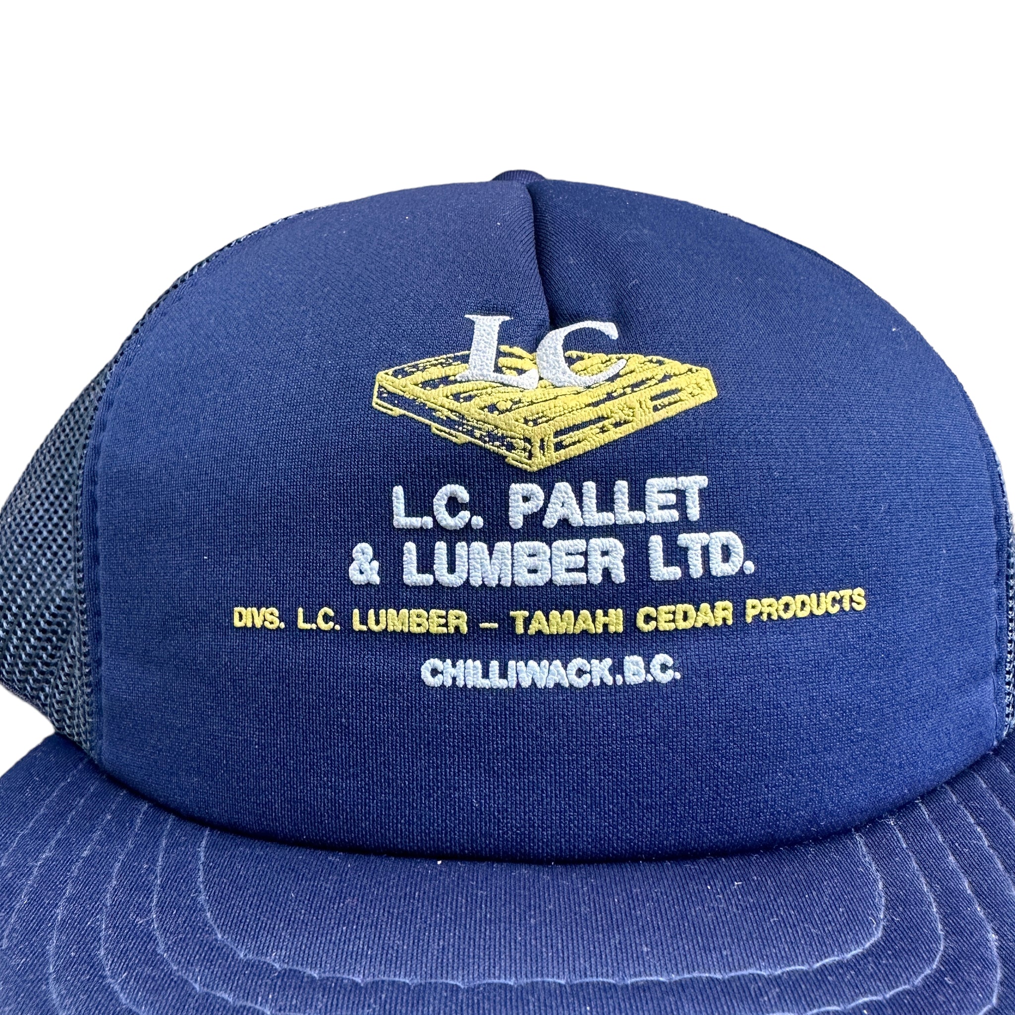 LC Pallet trucker hat