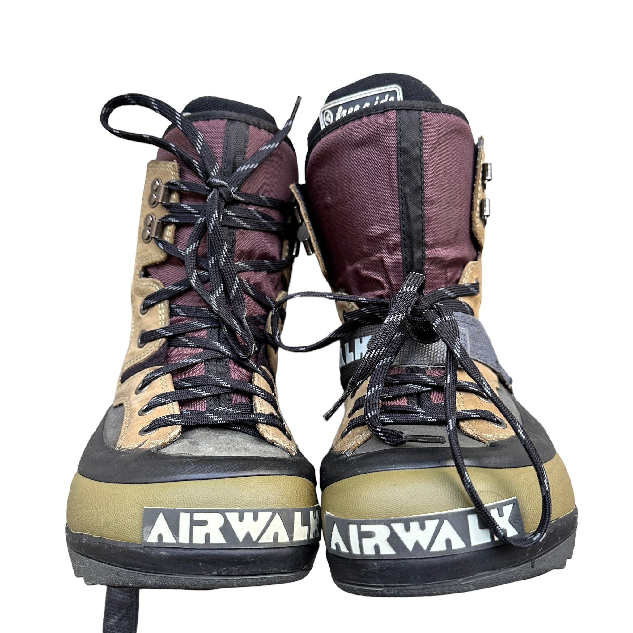 Deadstock 90s Airwalk “freeeide” snowboard boot.   -leather and rubber built to last   Sz8