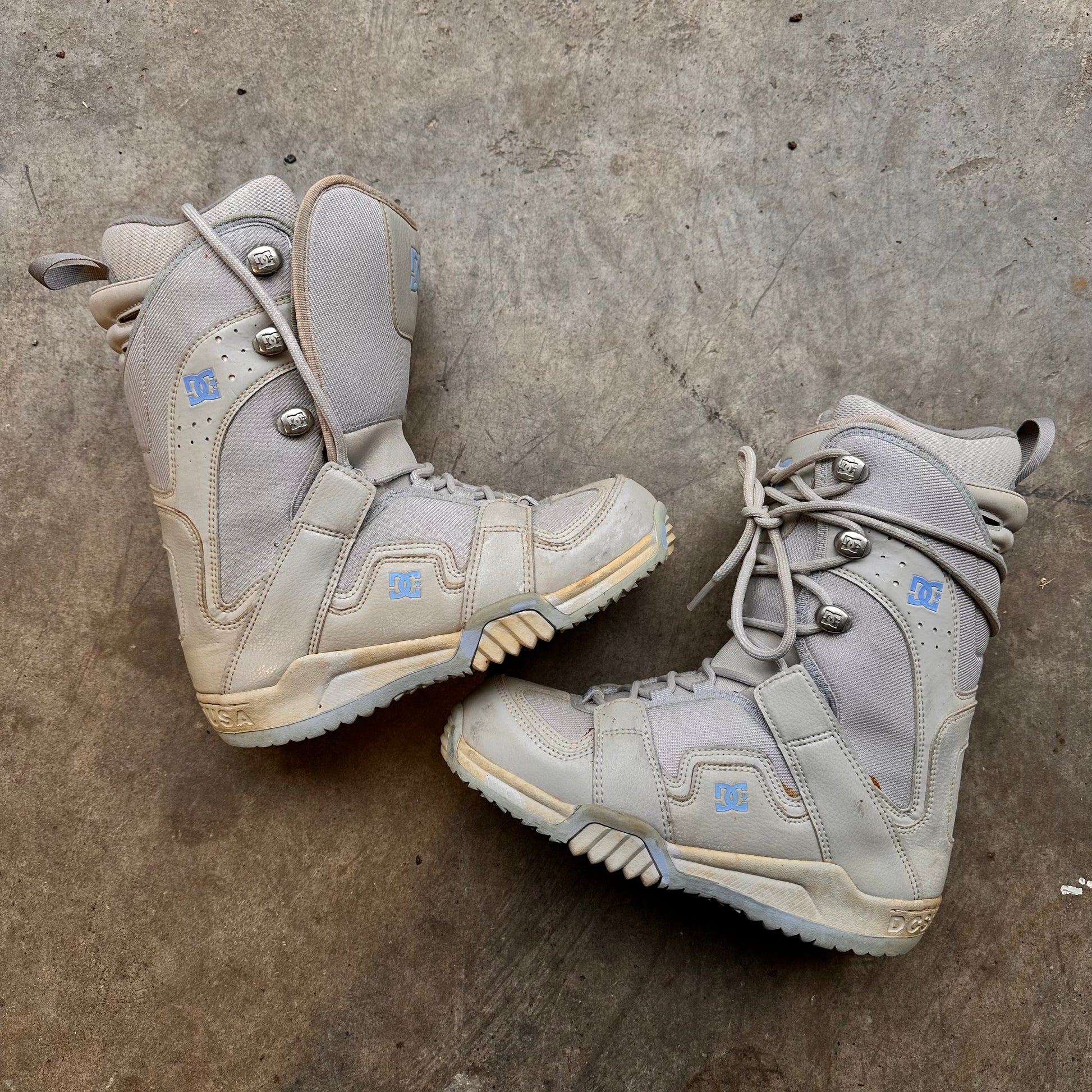 2000s DC “Phase” Snowboard boots Wmns 7 – Vintage Sponsor 2000s DC “Phase” Snowboard boots Wmns 7 – Vintage Sponsor