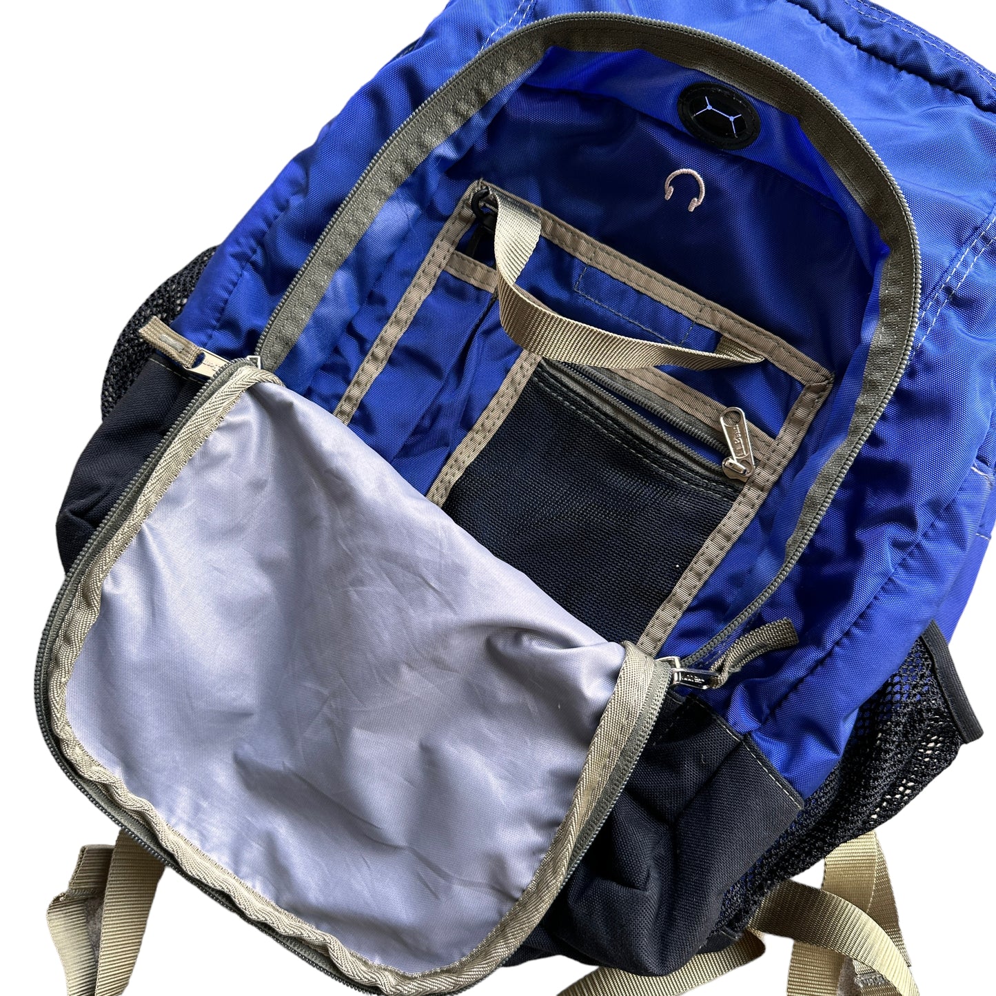 Y2K LL Bean backpack with audio pocket