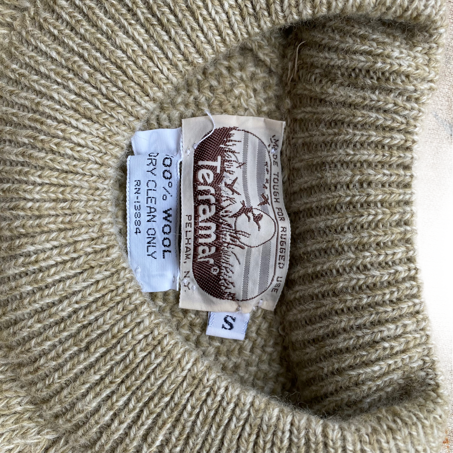 80s Wool sweater. oatmeal Small