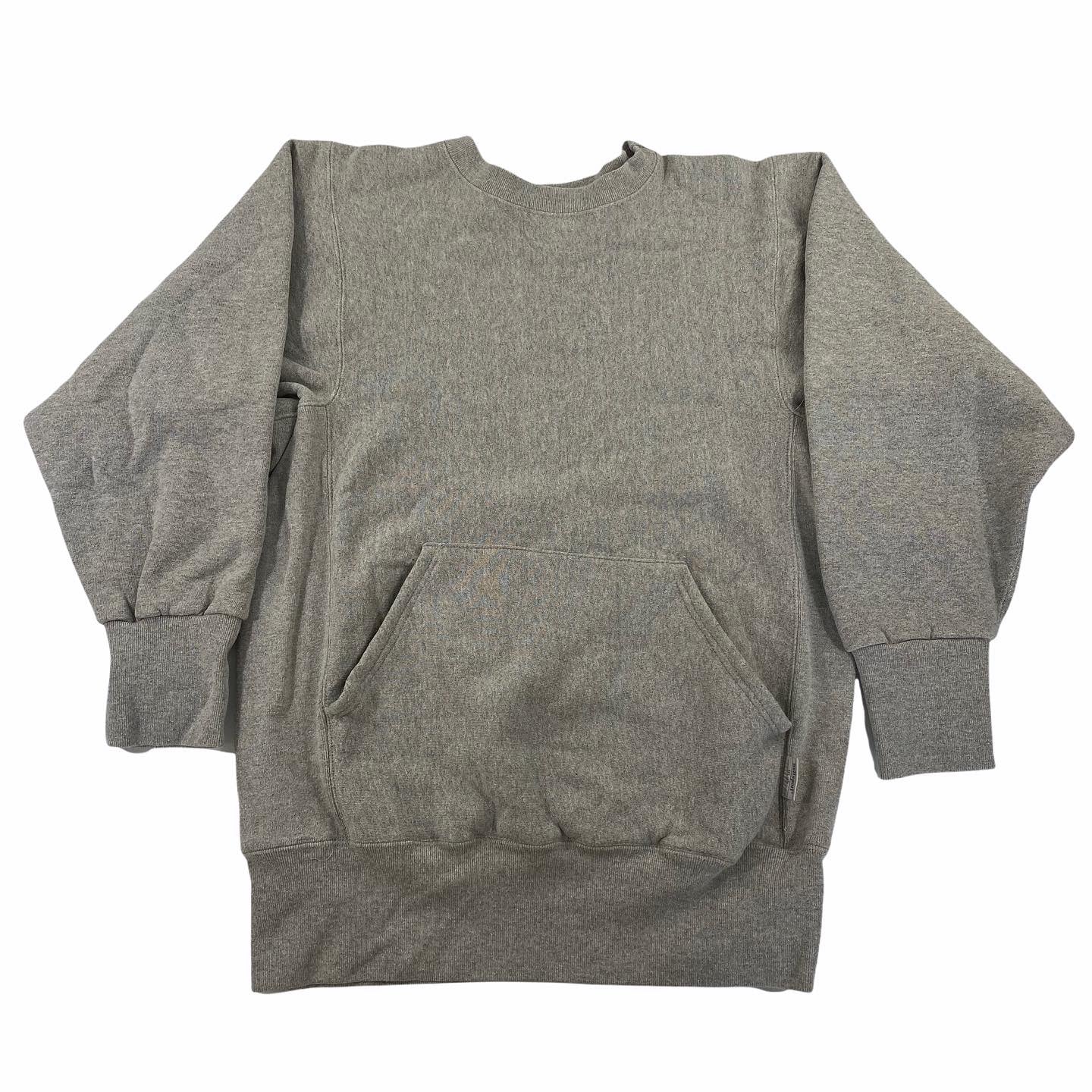 Kellsport crewneck with pocket.   S/M fit