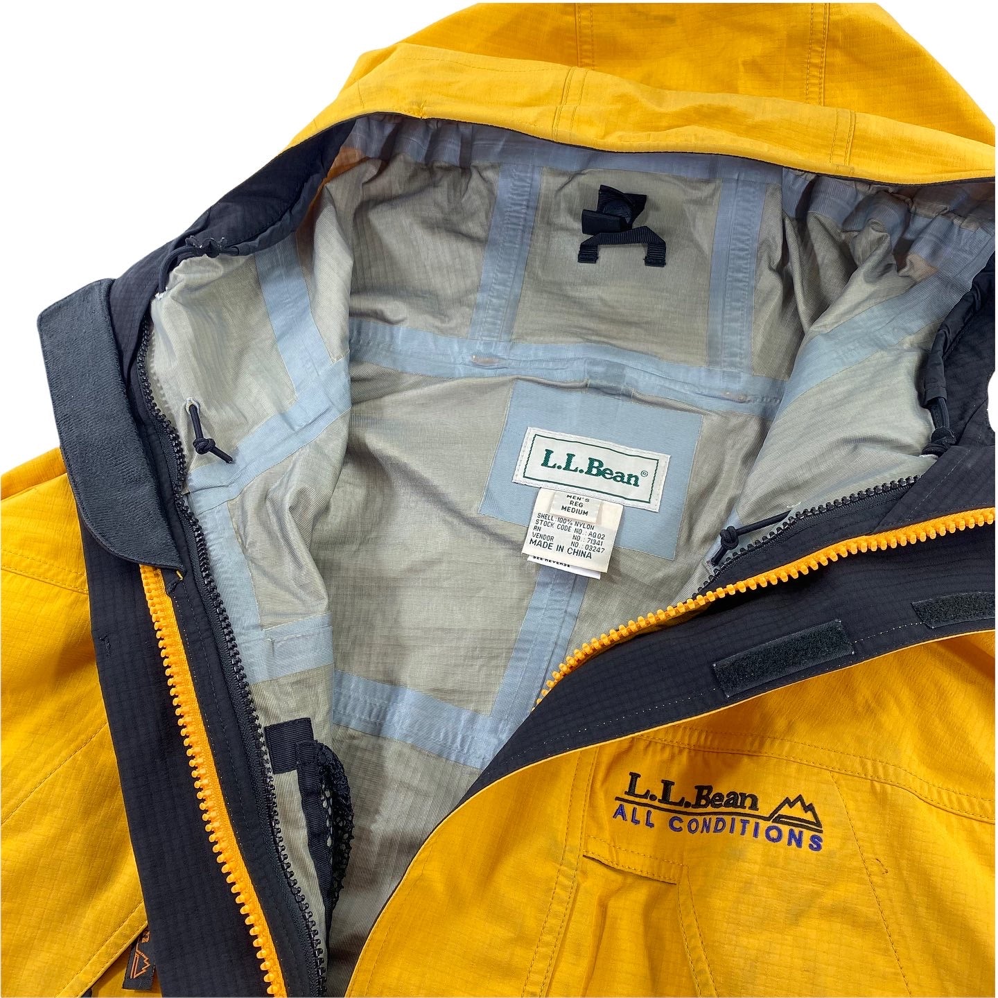 LL Bean goretex jacket. taped seams. medium – Vintage Sponsor