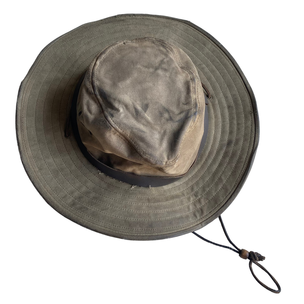 Filson tin cloth hat. medium