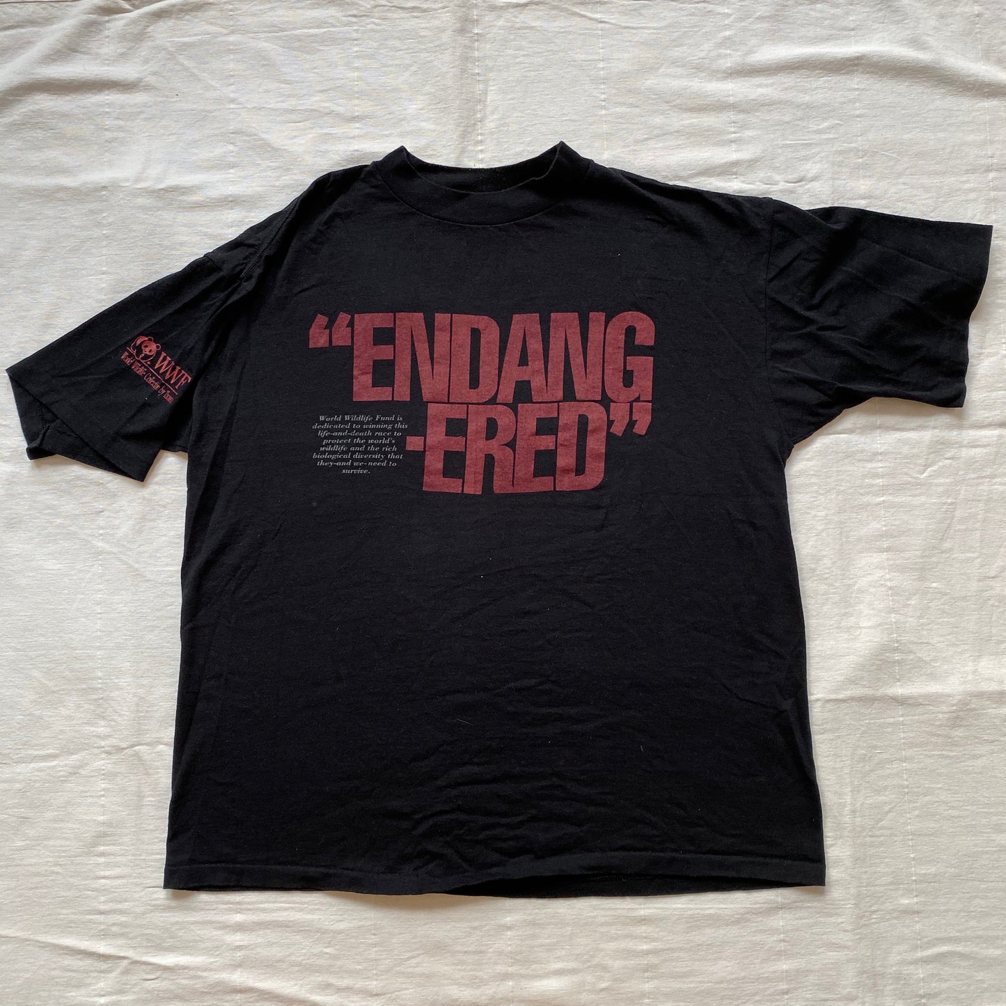 90s WWF ENDANGERED tee. large