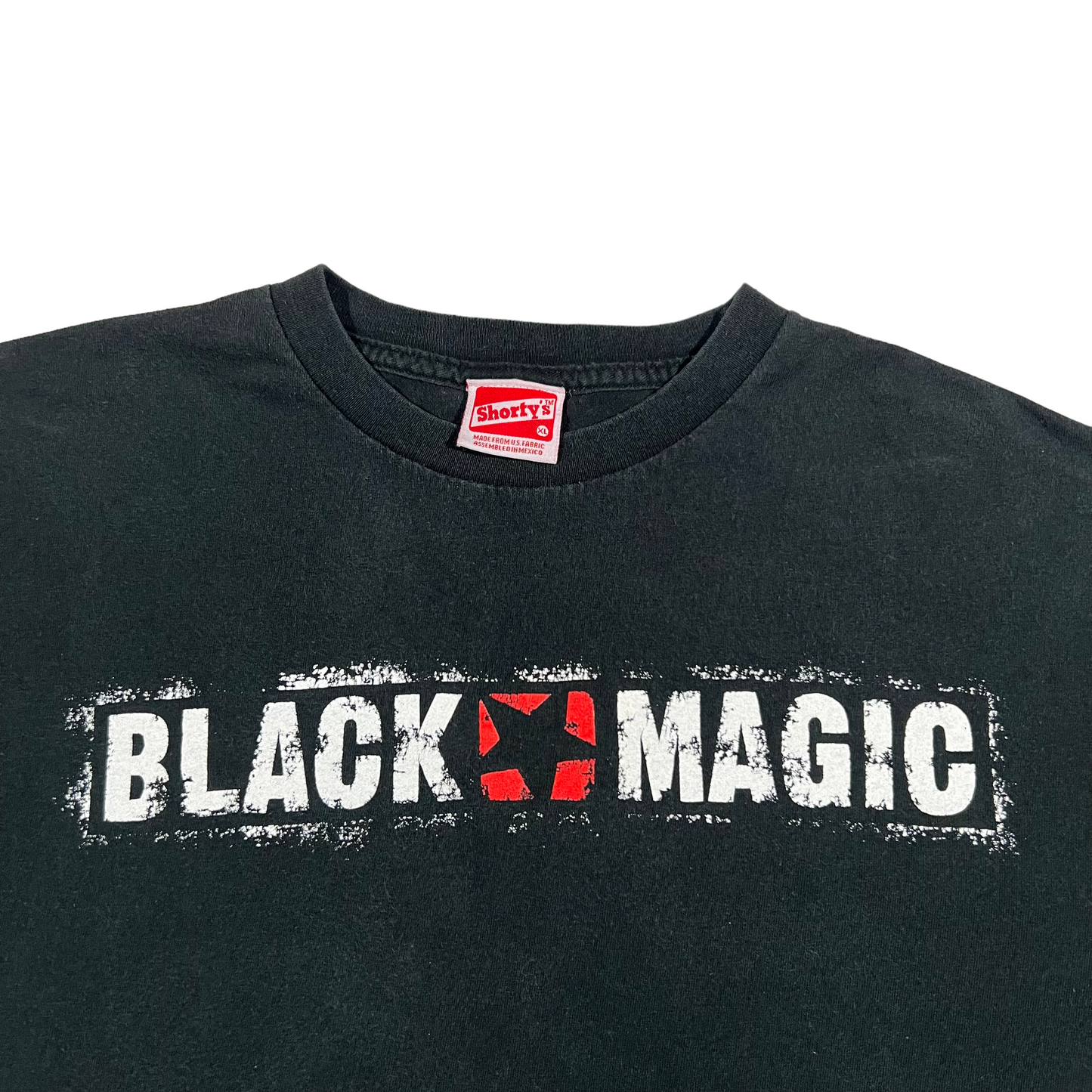 90s/y2k Black Magic tee. XL (23x30.5)