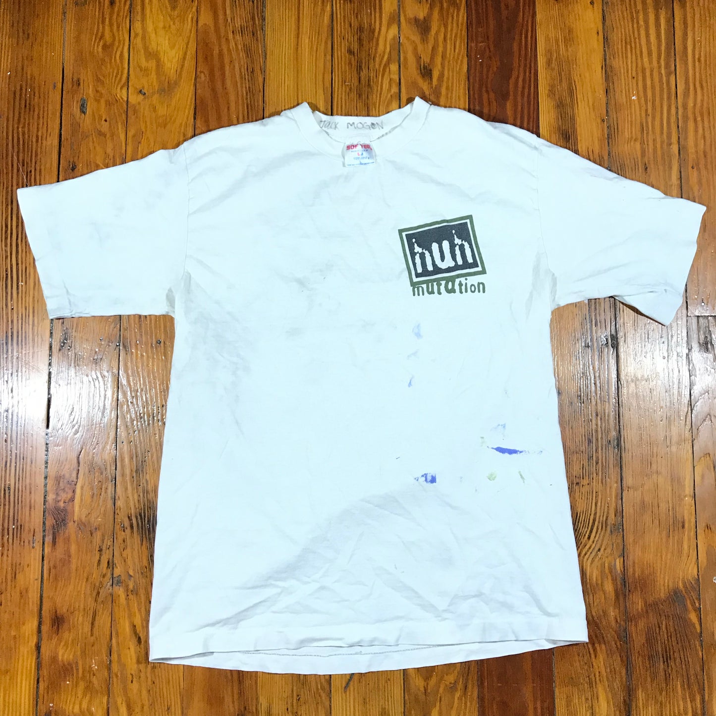 90s huh mutation music tee. large