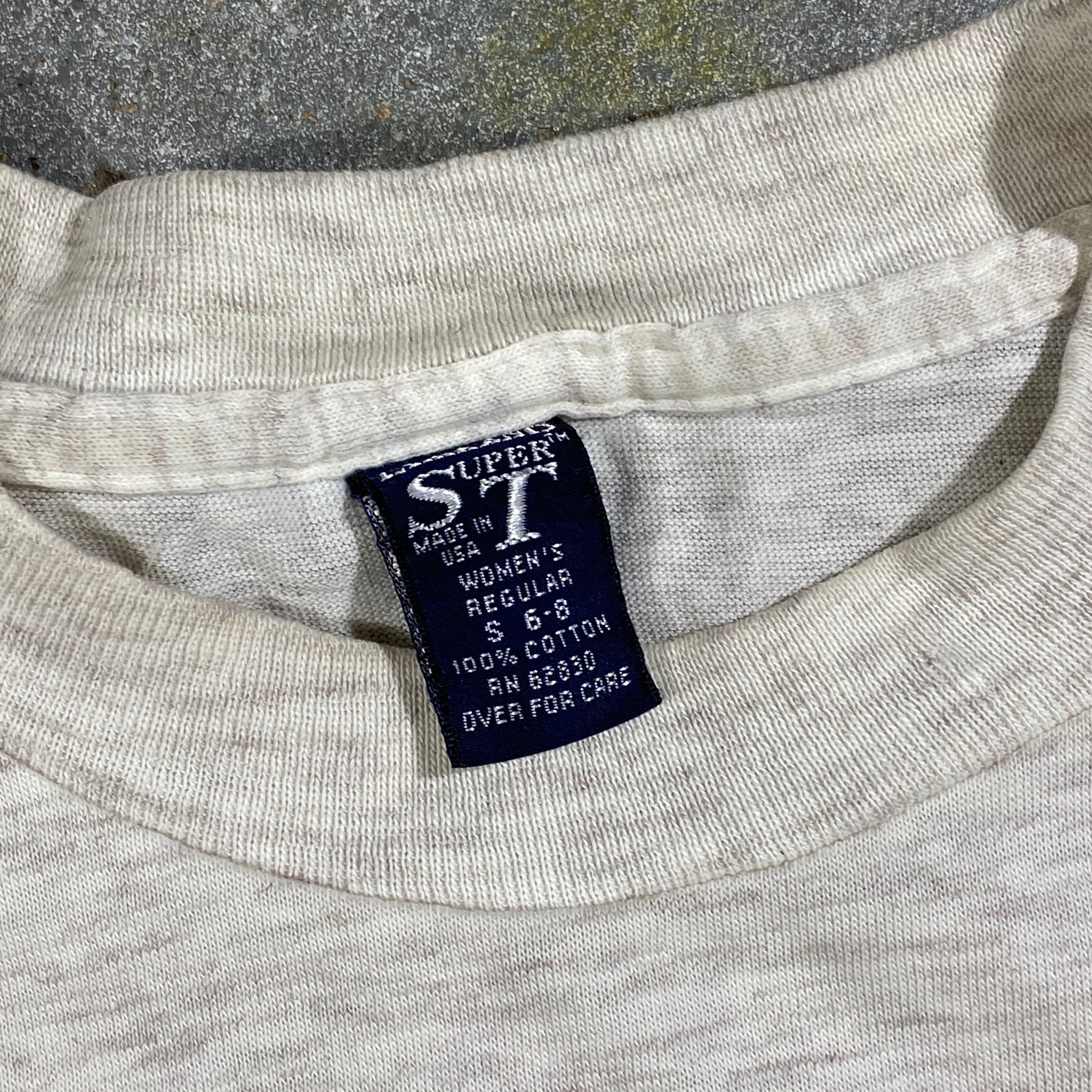 Lands end super tee. long sleeve. pocket. Made in usa🇺🇸. Xs fit