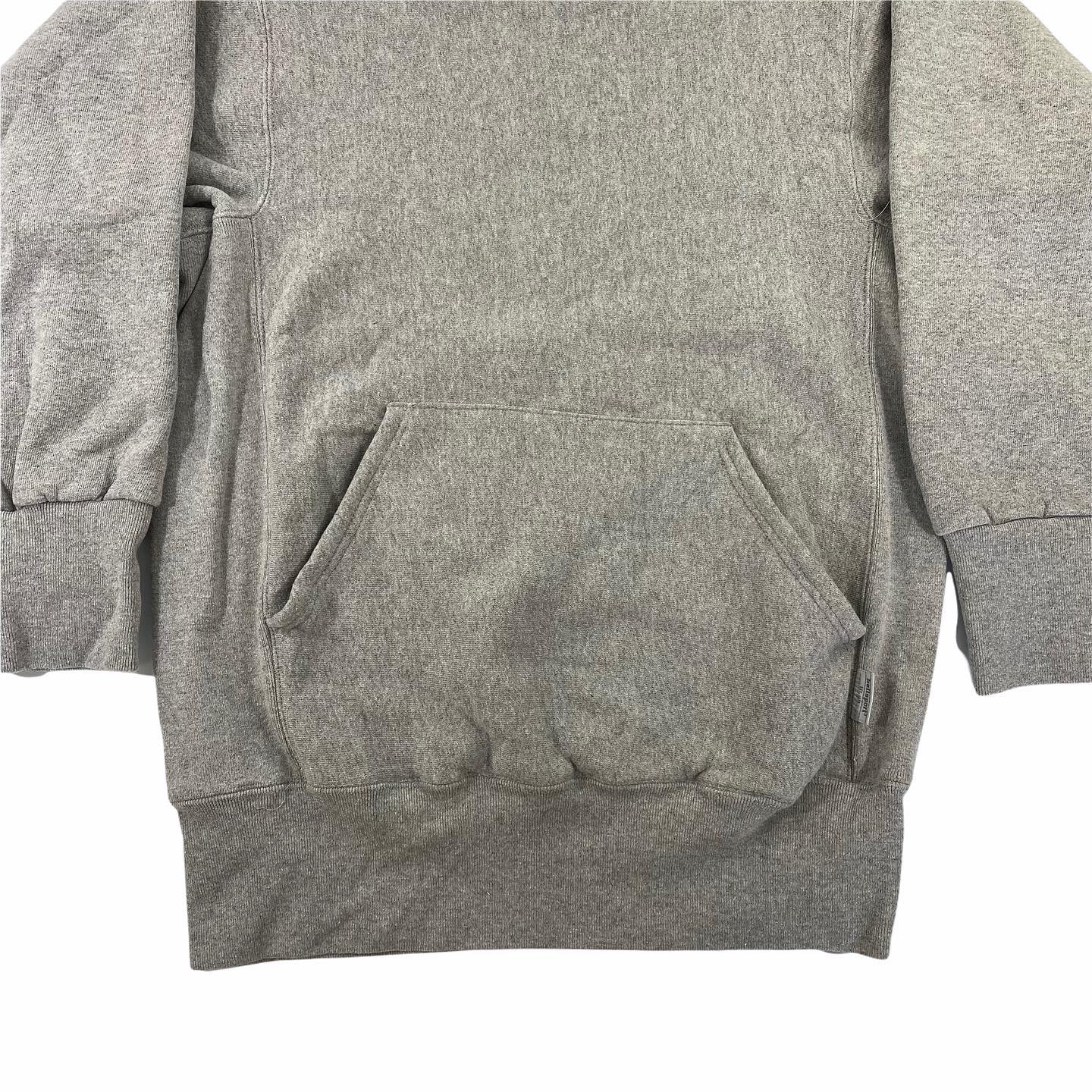 Kellsport crewneck with pocket.   S/M fit