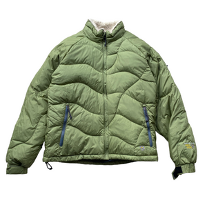 Y2k Mountain hardwear down jacket  Small
