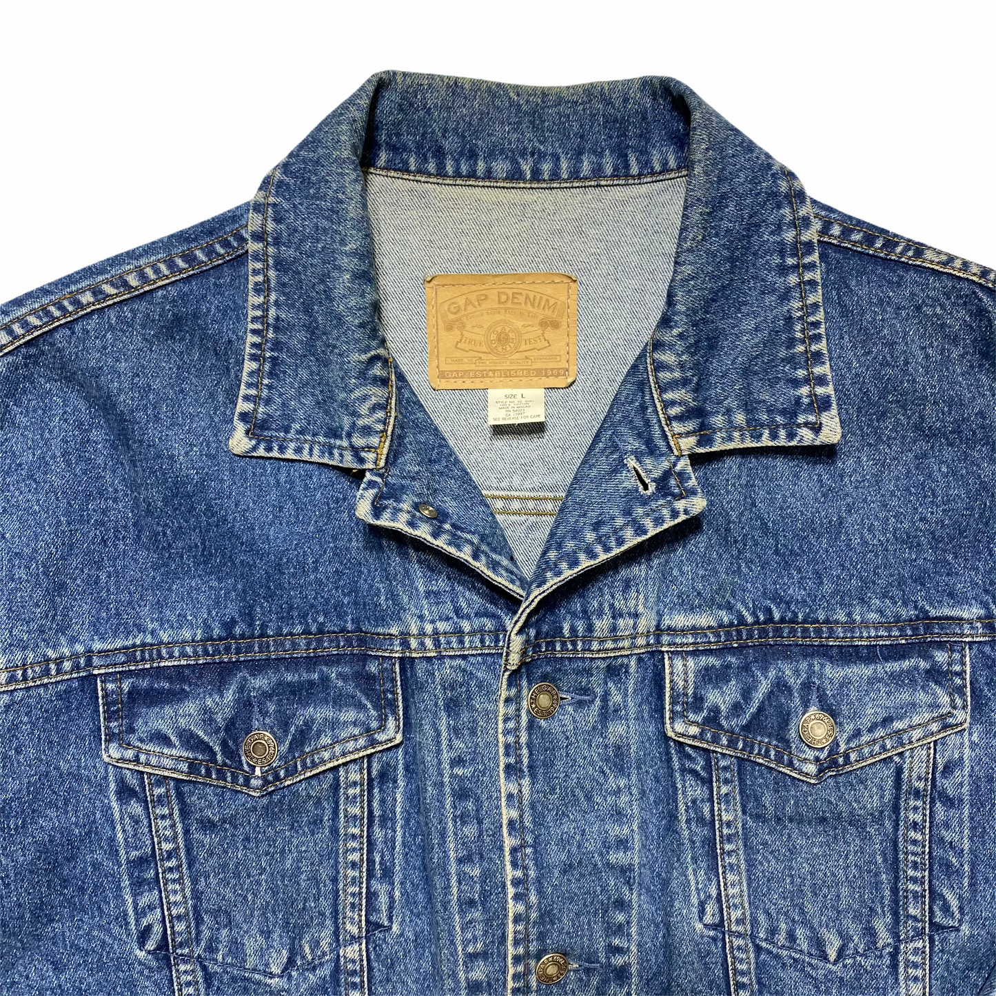 90s Gap denim jacket. M/L