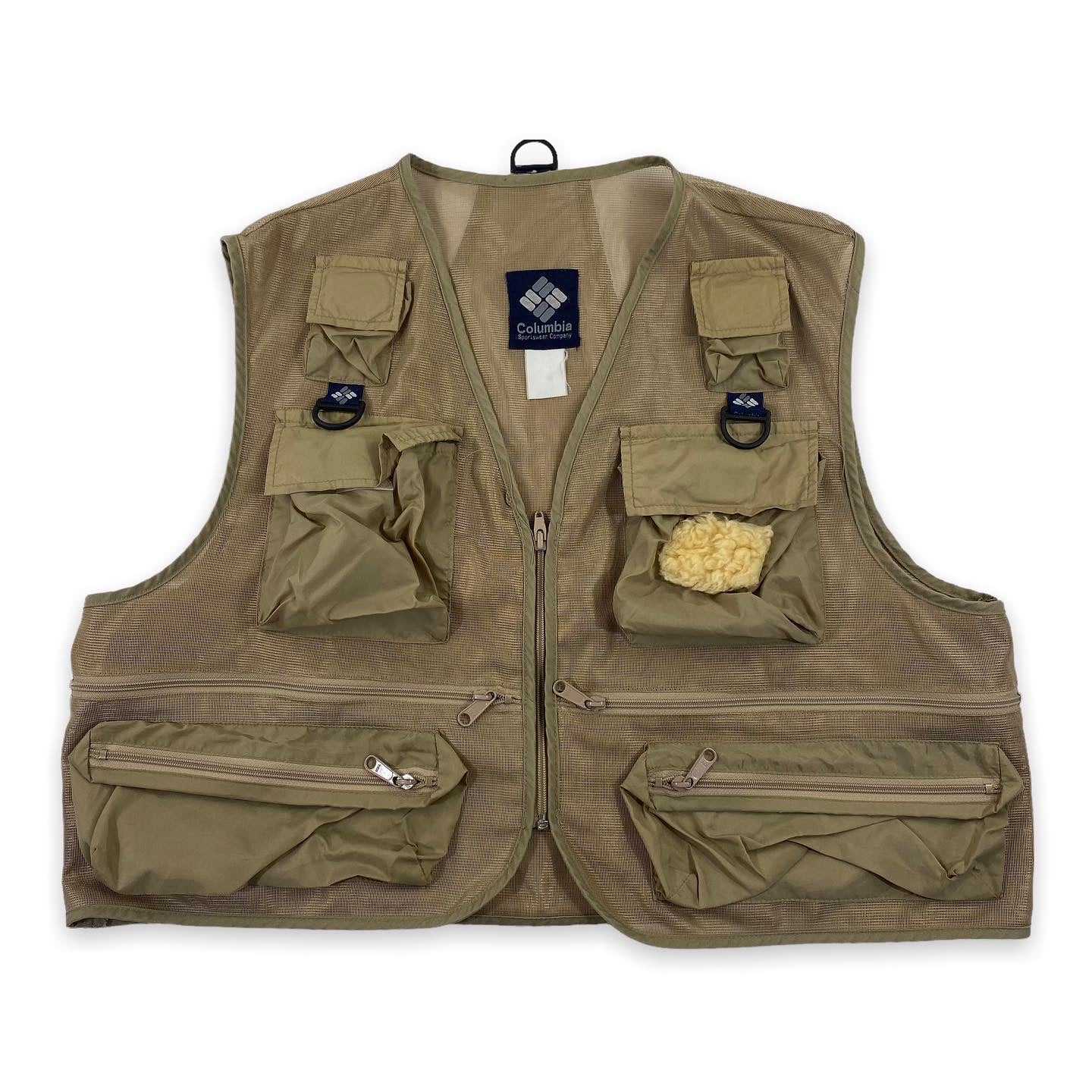 Vintage Columbia Fishing Vest Size Medium Also Has Northwest Steelhead Patch