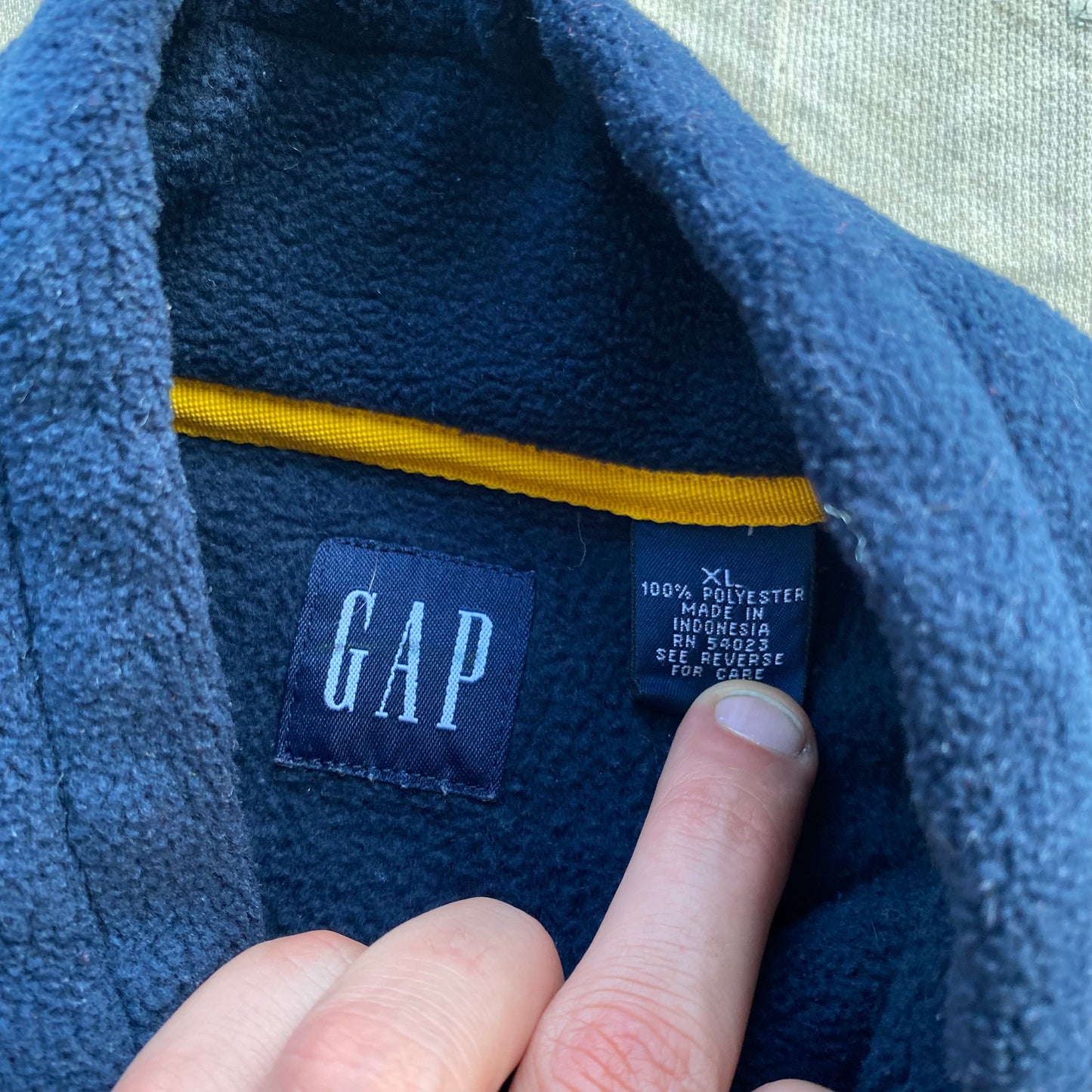 Y2K Gap fleece. XL