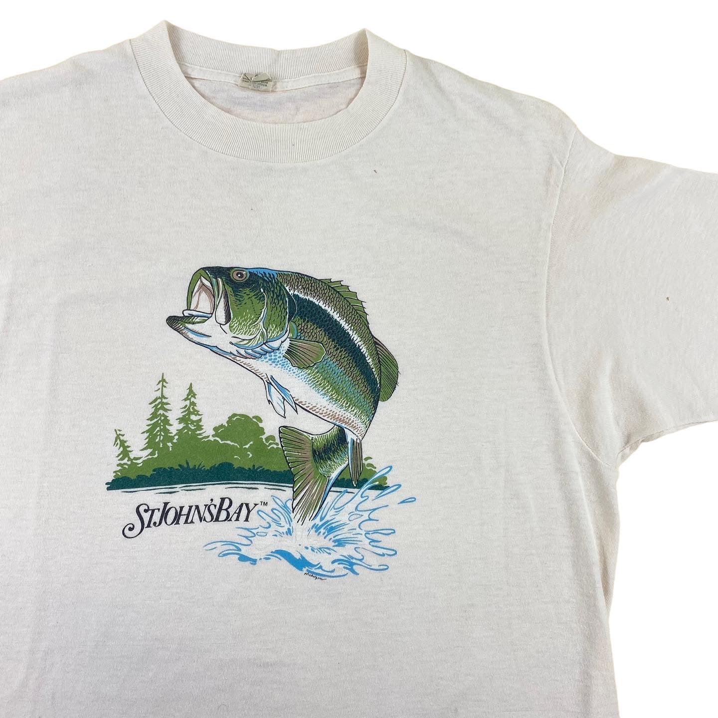 80s St. john’s bay bass tee. medium long