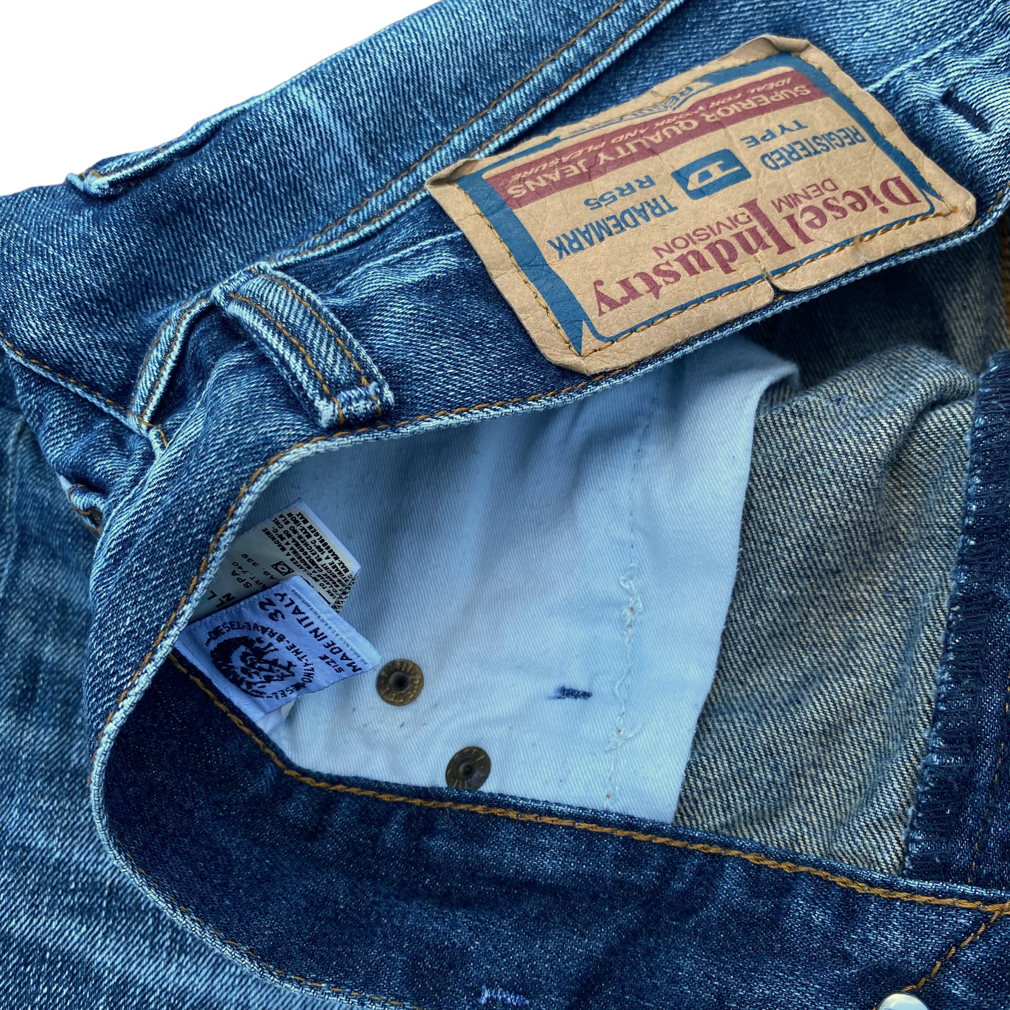 Y2K jeans. Made in sz32 – Vintage Sponsor