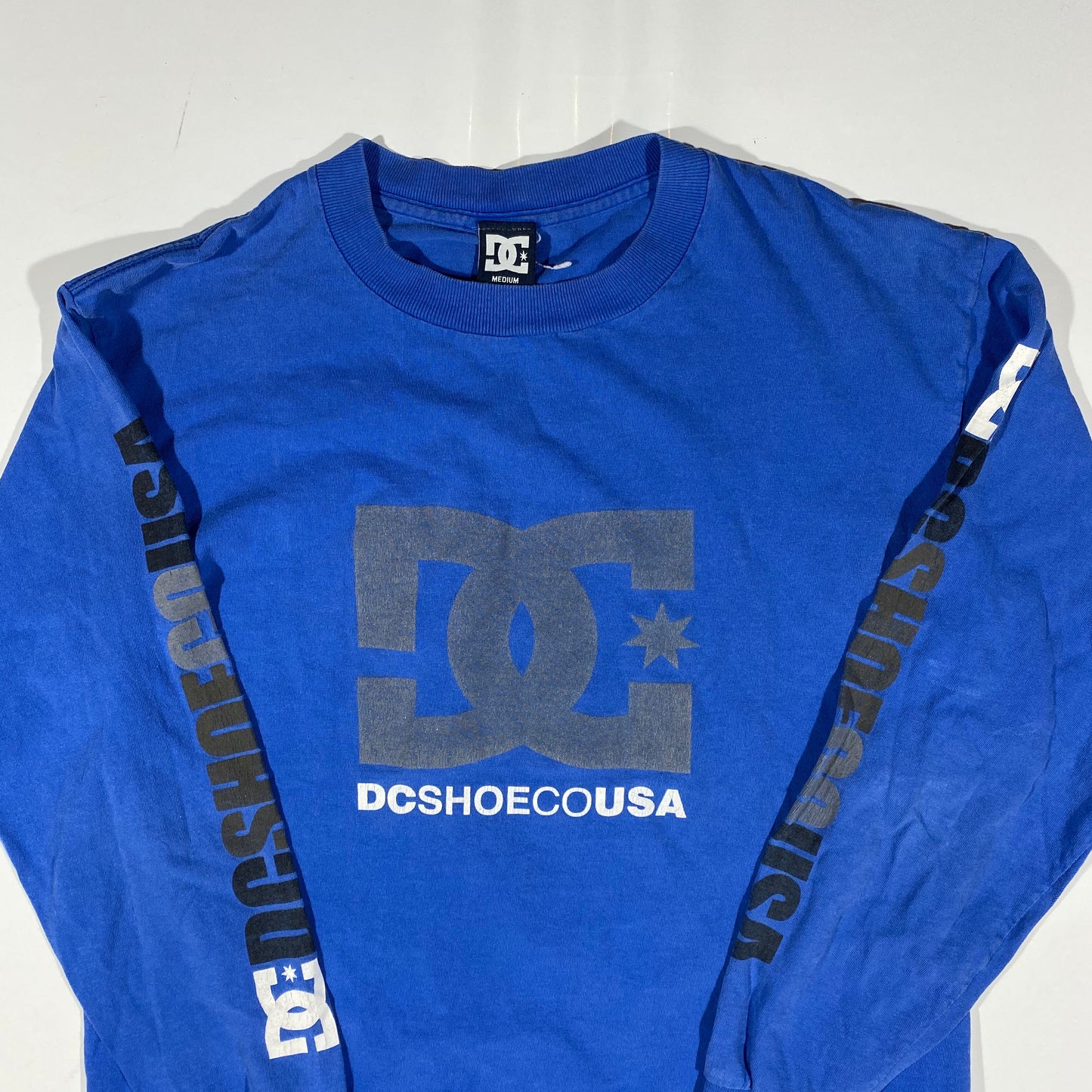 DC SHOE CO long sleeve. medium